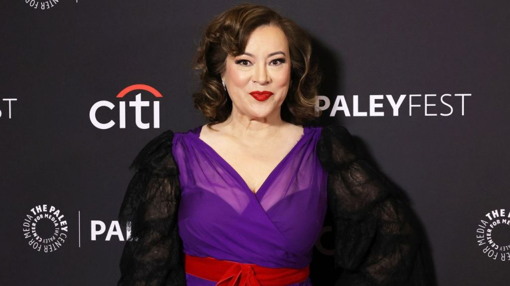 Jennifer Tilly Income