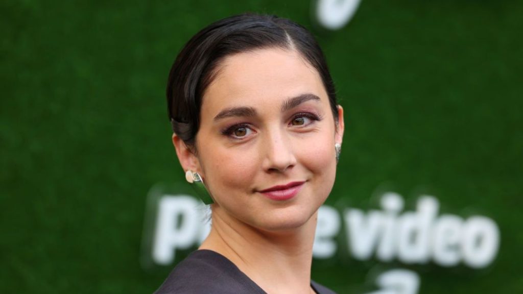 Molly Ephraim Income