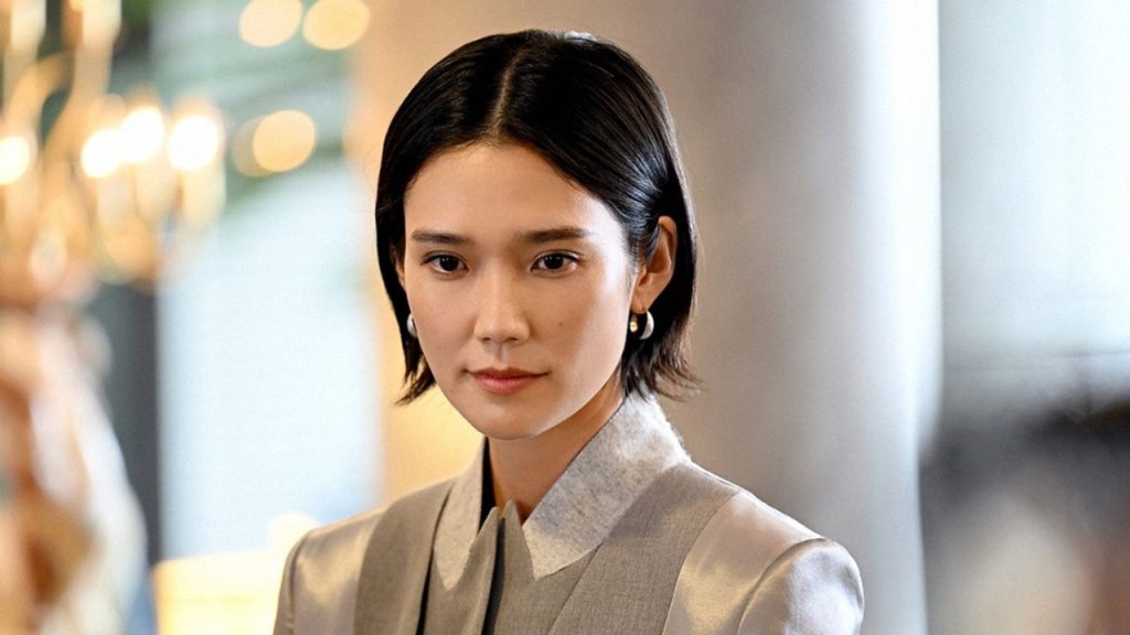 Tao Okamoto Income