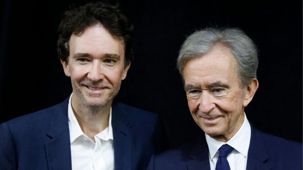 Bernard Arnault Income