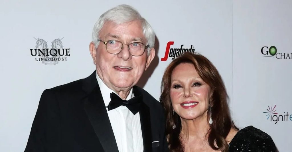 Phil Donahue Wife